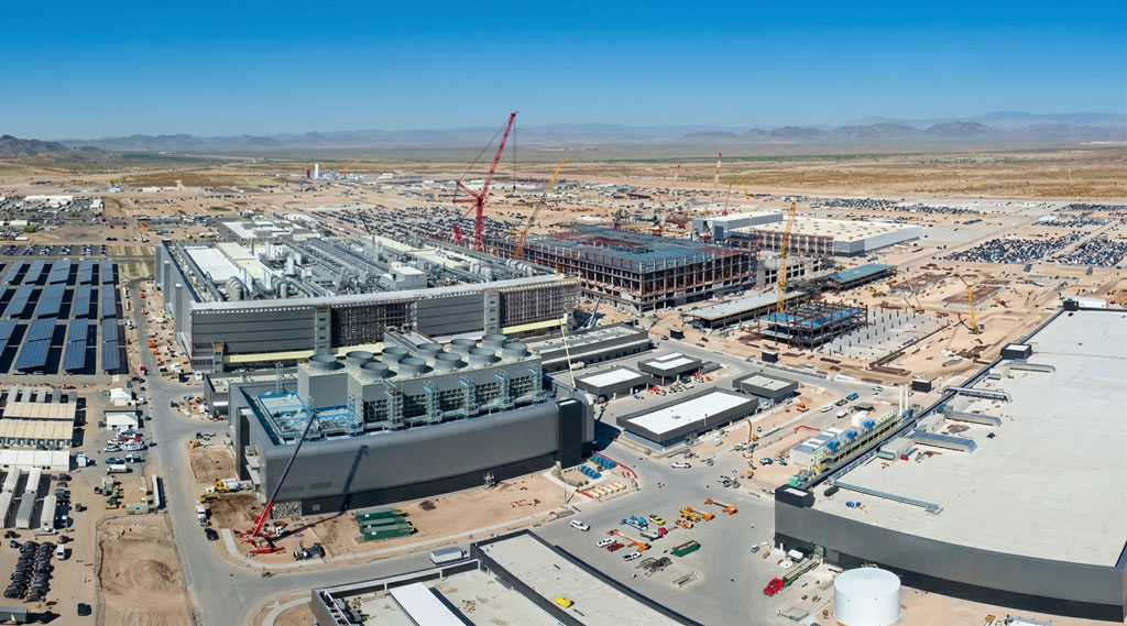 Aerial view of Arizona semiconductor chip manufacturing campus under construction in Phoenix — illustrating demand for nearby 3PL warehousing and bridge logistics services for semiconductor fab supply chains